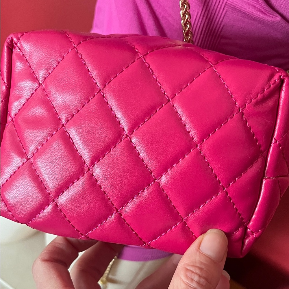 New Pink Quilted Crossbody Bag with Gold Chain - Picture 7 of 16